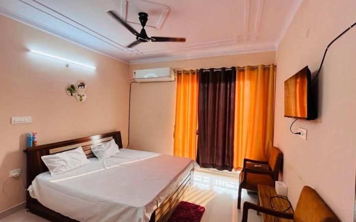 Vrindavan sector 17 Lucknow nearPgi& Medanta