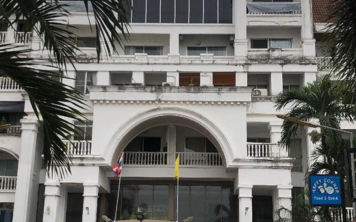 Apt Flat 