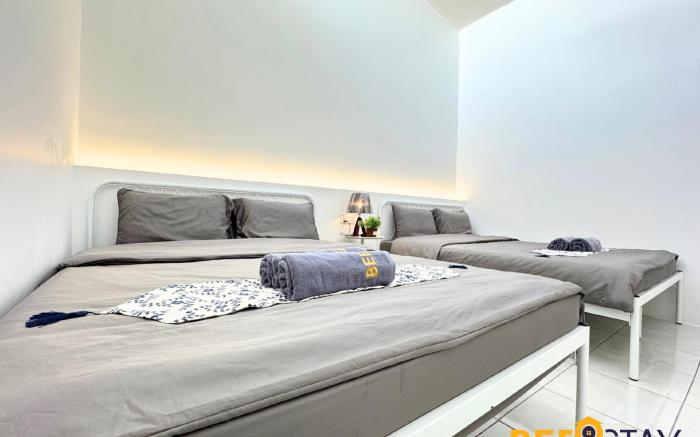 Jenjarom No 109 [B] Modern Cozy Homestay for 8 PAX