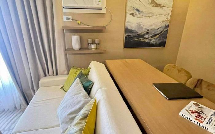 Spacious 1 BR near IT park w/ balcony +  view