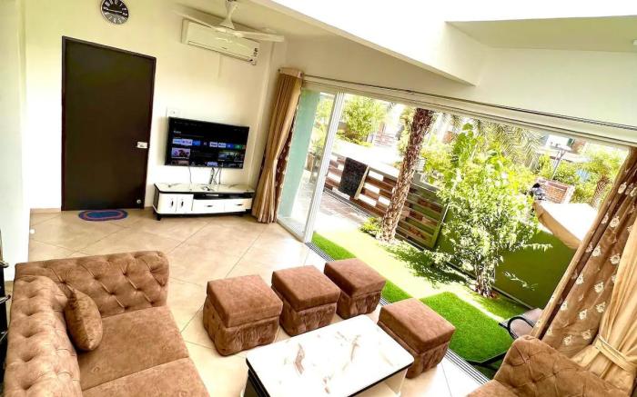 Starfire 3BHK with  Pvt Pool by Stellar Stays
