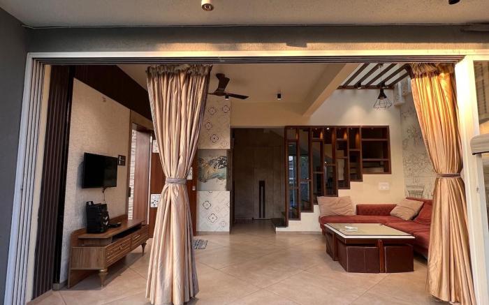 Suncrest 3BHK with Pvt Pool by Stellar Stays