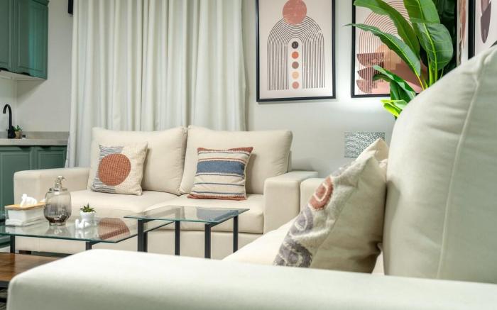 Apartment designed with a luxurious feels |8