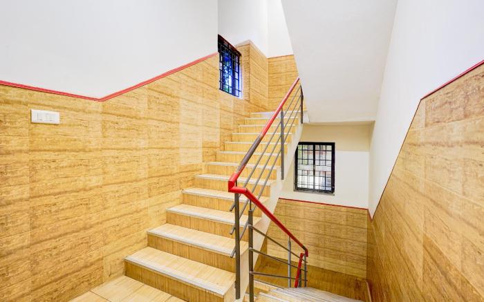 Super Townhouse Nanganallur Near Chennai Airport