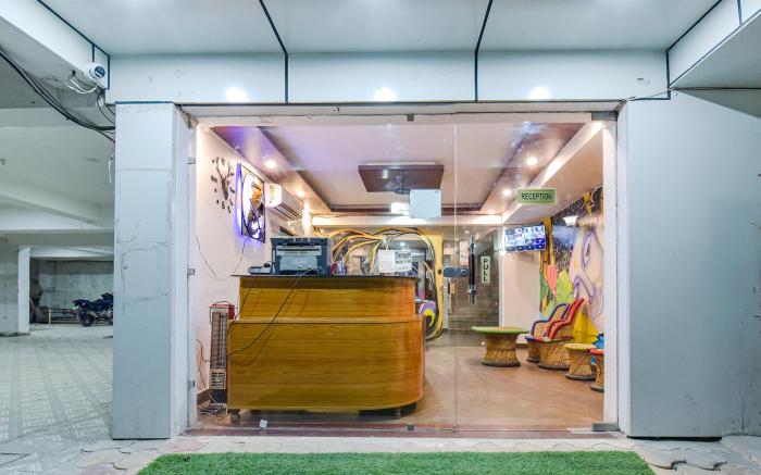 FabHotel Aarogya Residency