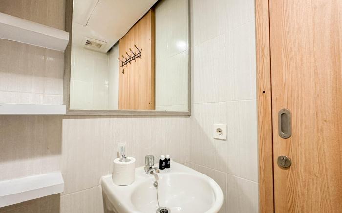 Elegant Studio at The City Square Apt By Travelio