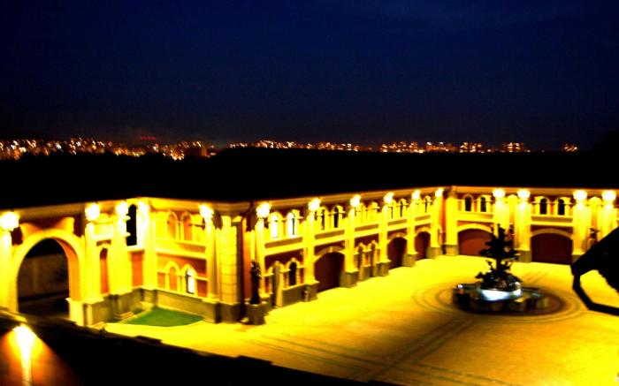 Hotel Roma & Tours