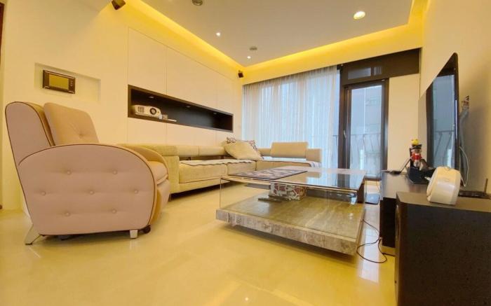 Taipei warm and harmonious room