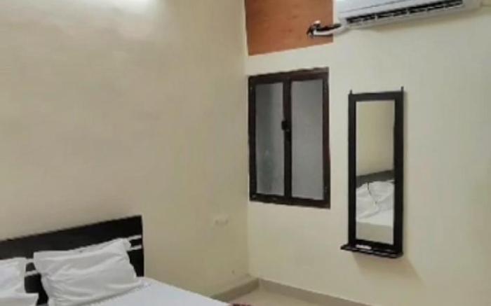 Hotel Shri Jeevan Dham