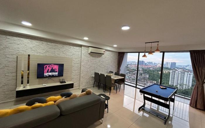 Ekocheras mall 3 bedroom #arcade game #Wi-Fi