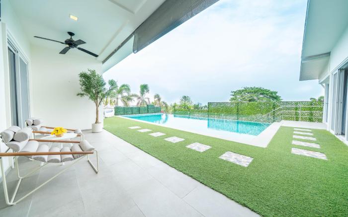 Siam Royal View Pattaya Pool Villa /Family/Wifi