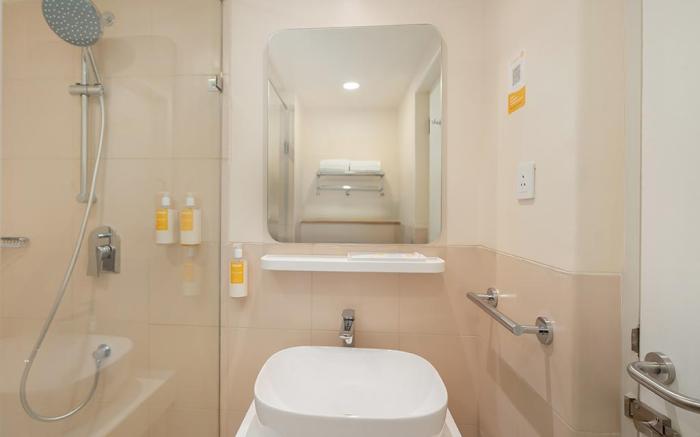 Bloom Hotel - DLF Cyber City