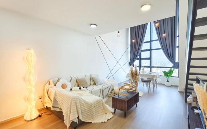 KLCC stay : MRT&Mall@ Eko cheras