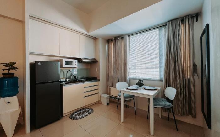 Hooga Home Calxy Residences Near Ayala Center