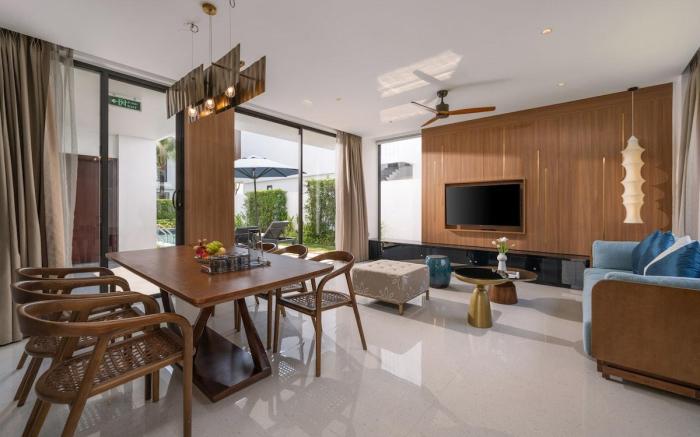 Aqua Vista Hoi An Beachfront Villas