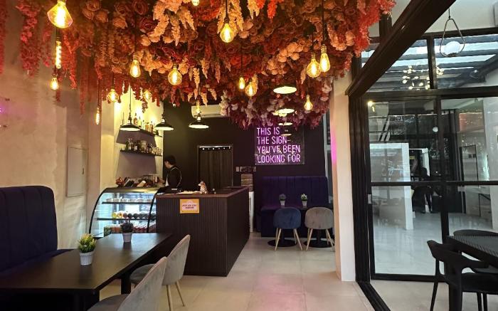Hive Capsule Hotel
