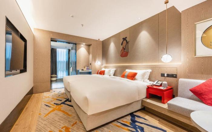 Yuerong Qiju Hotel (Xi'an Huimin Street Bell Tower Subway Station)