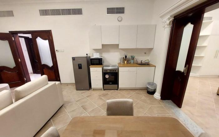 HARF22-101-01 1br apt in AD