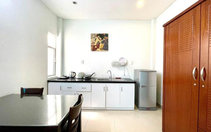 Comfortable and quiet apartment by the park-104