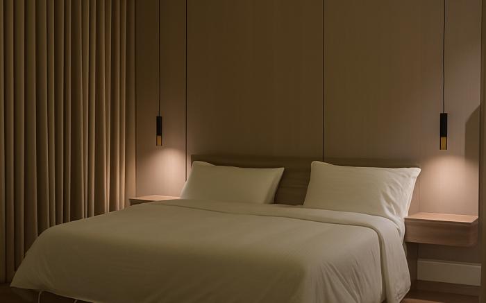 Luxury apartment with one bedroom and living room