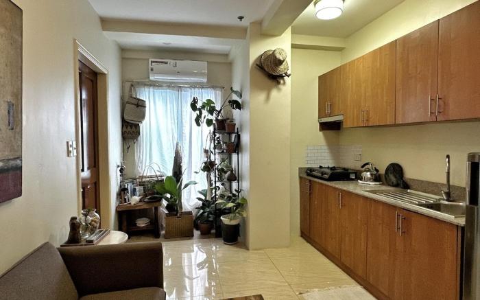 Centrally located Budget Apartment with Kitchen 