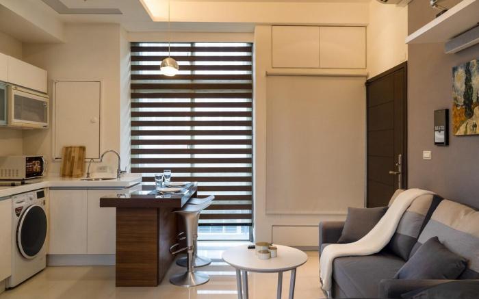 Cinema 1B1b, Kitchen, Bathtub, Desk, 1.5min to MRT