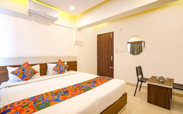 FabExpress Royal N Comforts - HAL Old Airport Rd