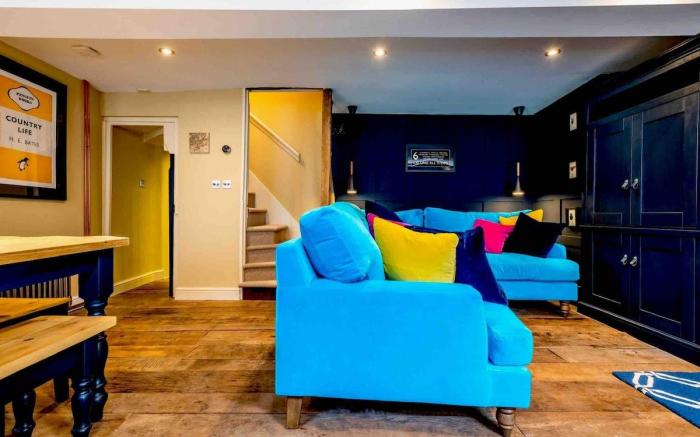 Very Central - No 6 Stamford-Boutique Townhouse