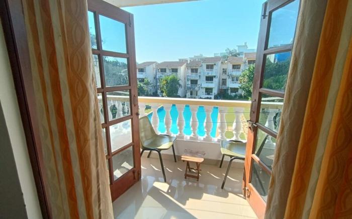 Pool View 1BHK-7 Near Candolim Beach Wi-Fi/AC/UPS