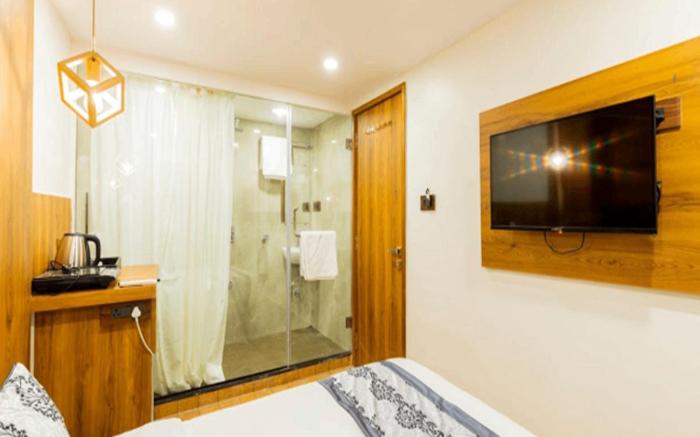 Hotel Village Residency