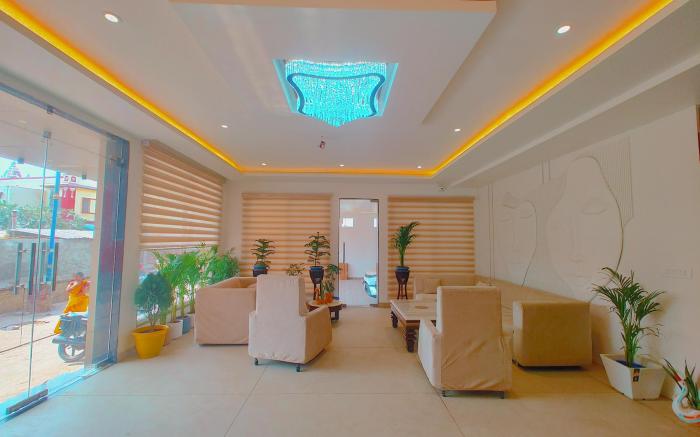 Hotel Status Residency
