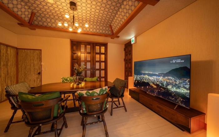 The mountain is Fuji, the hot spring is Beppu