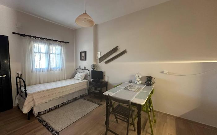 Genari Beach Apartments- Sea View Apartment