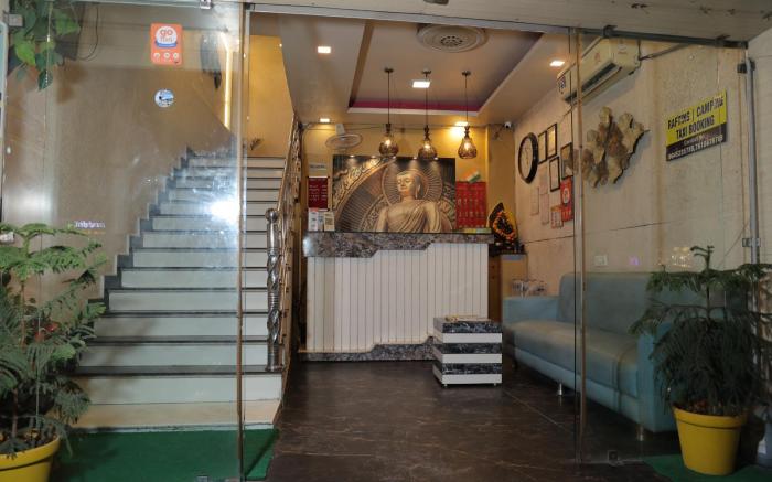 Hotel Gharonda