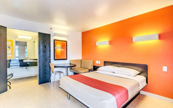 Motel 6 Linthicum Heights, MD - BWI Airport