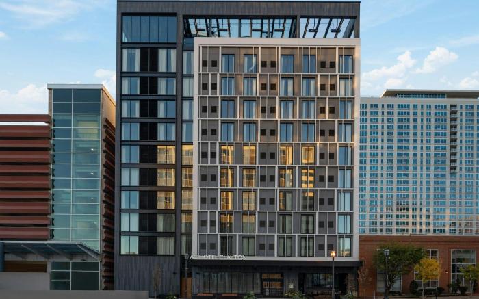 AC Hotel St. Louis Clayton