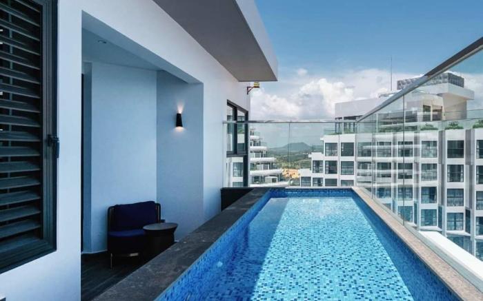 Apec Continental Wyndham Raclay
