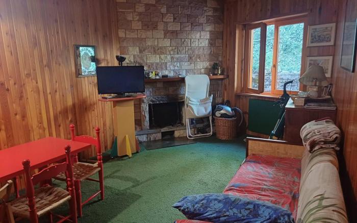 Cozy Mountain Retreat in Pian De Valli with Stunning Views