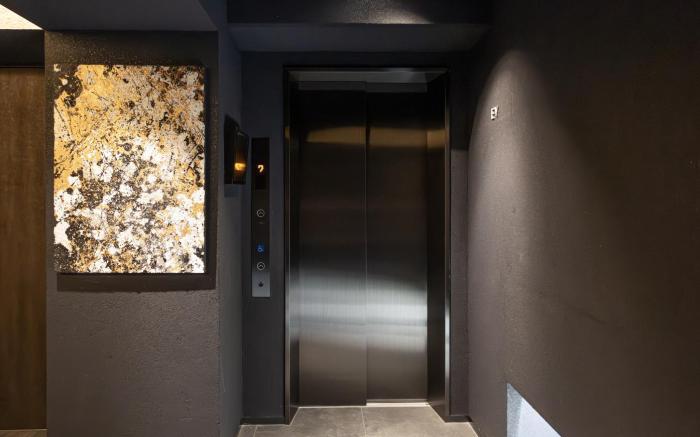 Luxury 65㎡ 2BR apt for 8 pax in prime location