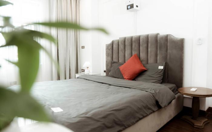 Shin Louis Apartment