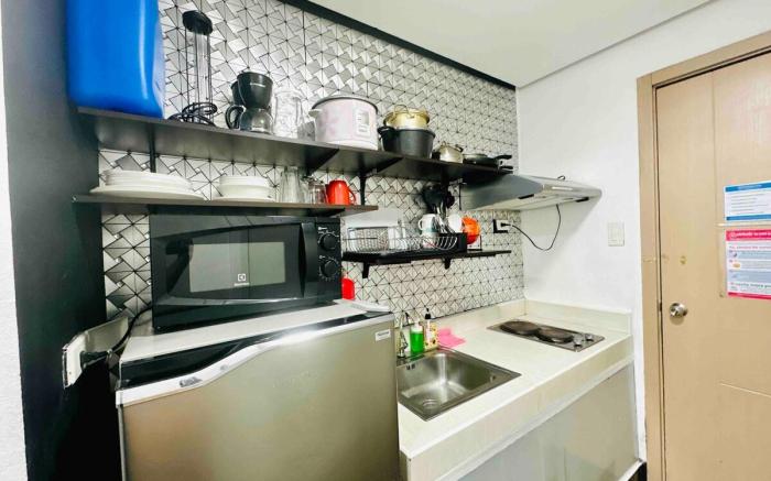 LetStay: MPlace D 50-Sqm Condo With Corner Balcony