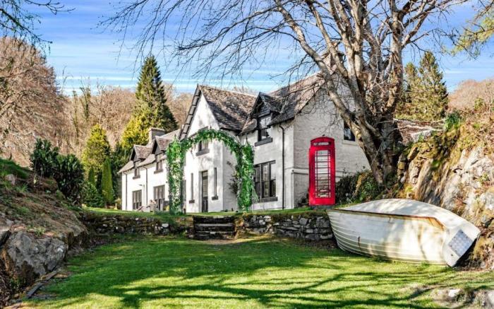 Taychreggan  by Eight Continents