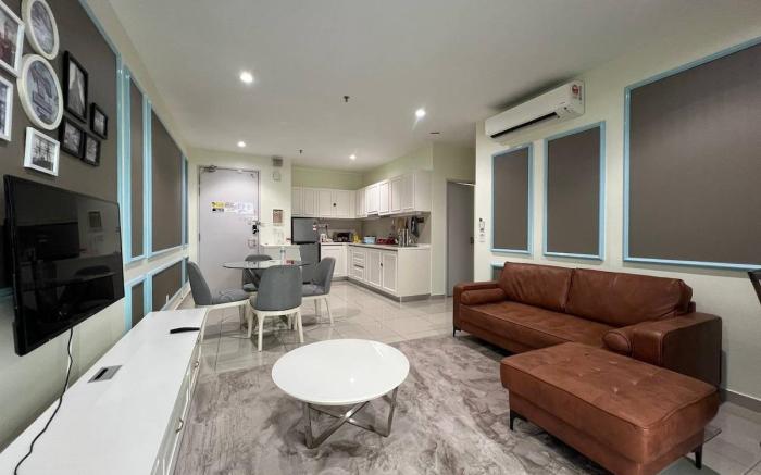 i-City ITQAN Suite Paris: 2BR/8pax/Netflix/parking