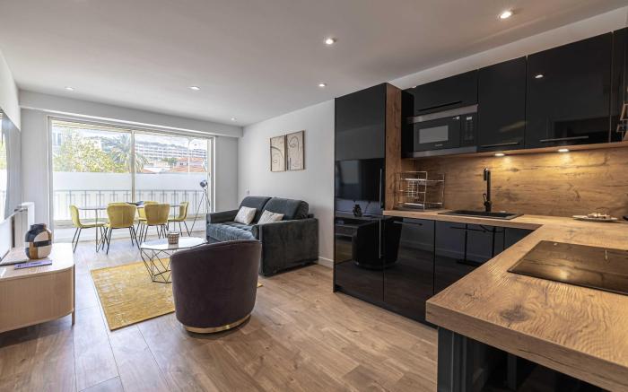 Magnificent 3room apartment  quiet balcony