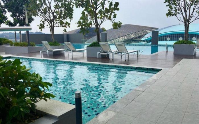 Emira Residence by AisyieraLodgestay