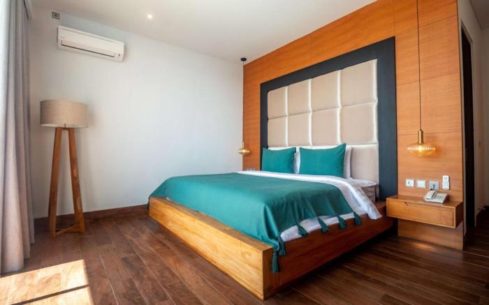 Octa Canggu Villa and Condotel