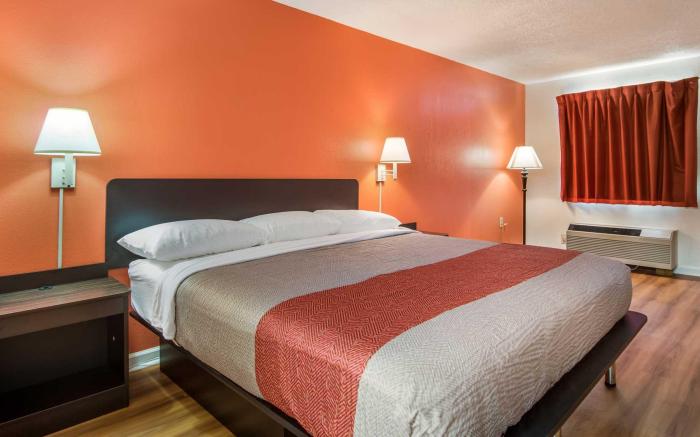 Motel 6 Warner Robins, GA