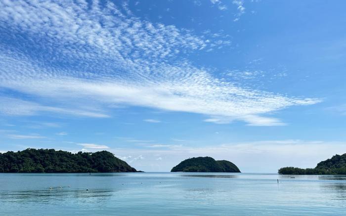 Laem Tukkata beach  Koh Mak
