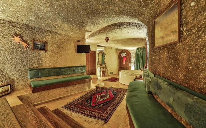 Hidden Cave Hotel