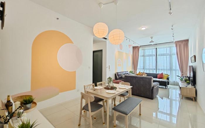 Paradigm Residence, Meow-Cats suites by Antlerzone